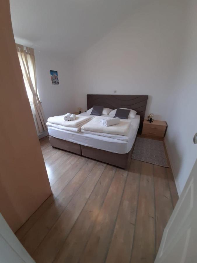 Apartments A&T Sukošan Extérieur photo